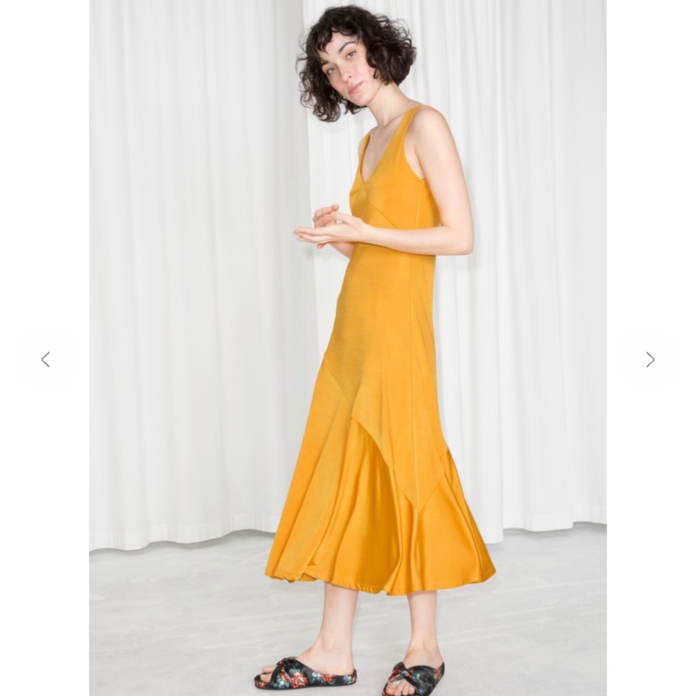 & Other Stories Asymmetrical Flowy Midi Dress Size 4